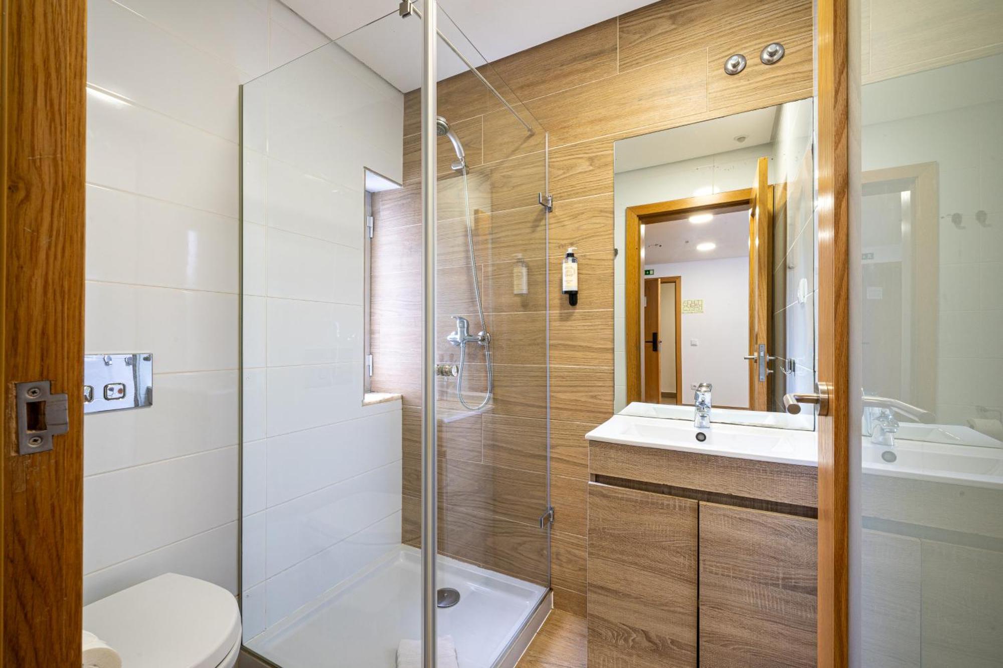 Central Suites 3 São João da Madeira Exterior foto